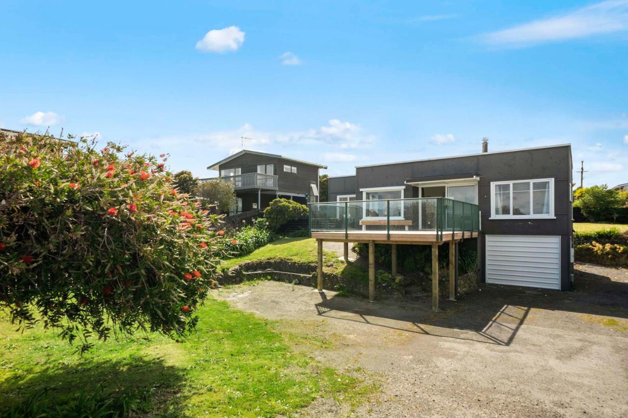 The Green Trout - Paraparaumu Beach Holiday Home 외부 사진